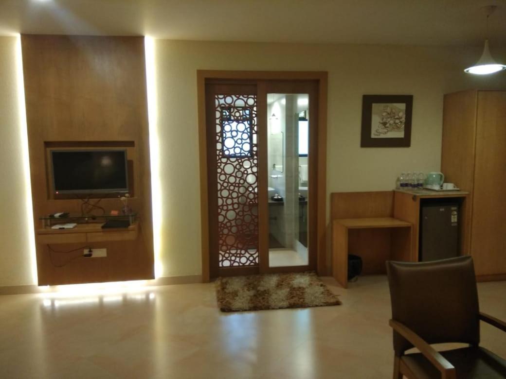 Meritas Seawind Beach Resort, ศรีวาร์ธัน ภายนอก รูปภาพ