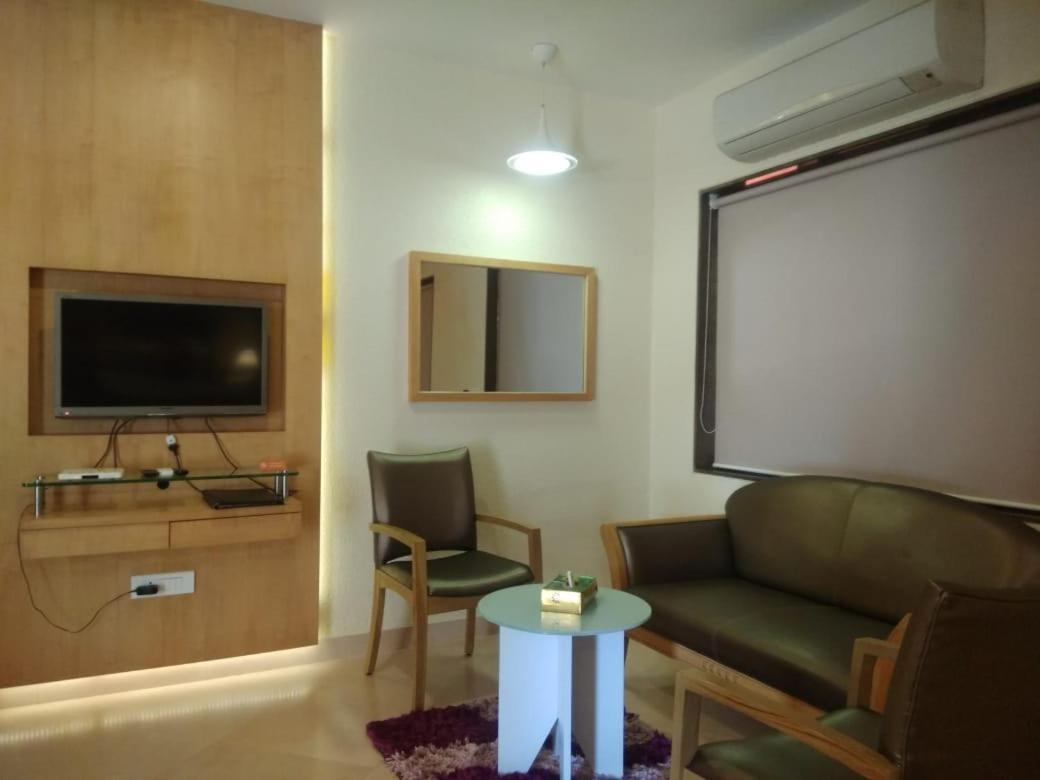 Meritas Seawind Beach Resort, ศรีวาร์ธัน ภายนอก รูปภาพ
