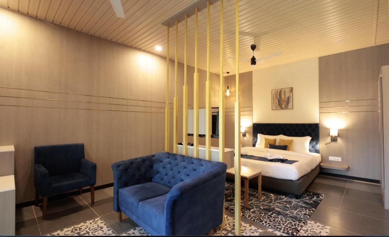 Meritas Seawind Beach Resort, ศรีวาร์ธัน ภายนอก รูปภาพ